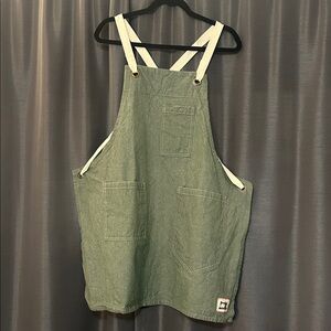Green Apron with Cream Straps